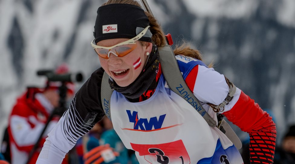 BUERSERBERG,AUSTRIA,30.JAN.15 -  OLYMPICS, BIATHLON - European Youth Olympic Festival 2015, relay 2x6km ladies and 2x7.5 men, mixed team. Image shows Tamara Steiner (AUT). Photo: GEPA pictures/ Oliver Lerch