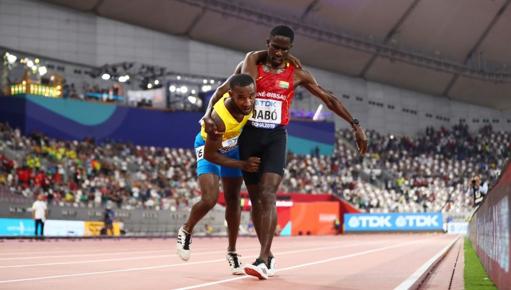 Guinea-Bissaus Dabo schleppt Arubas Busby ins Ziel - Sky Sport Austria