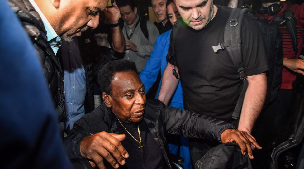Brazilian football great Edson Arantes do Nascimento, known as Pele, arrives at Guarulhos International Airport, in Guarulhos some 25km from Sao Paulo, Brazil, on April 9, 2019. (Photo by NELSON ALMEIDA / AFP)        (Photo credit should read NELSON ALMEIDA/AFP via Getty Images)