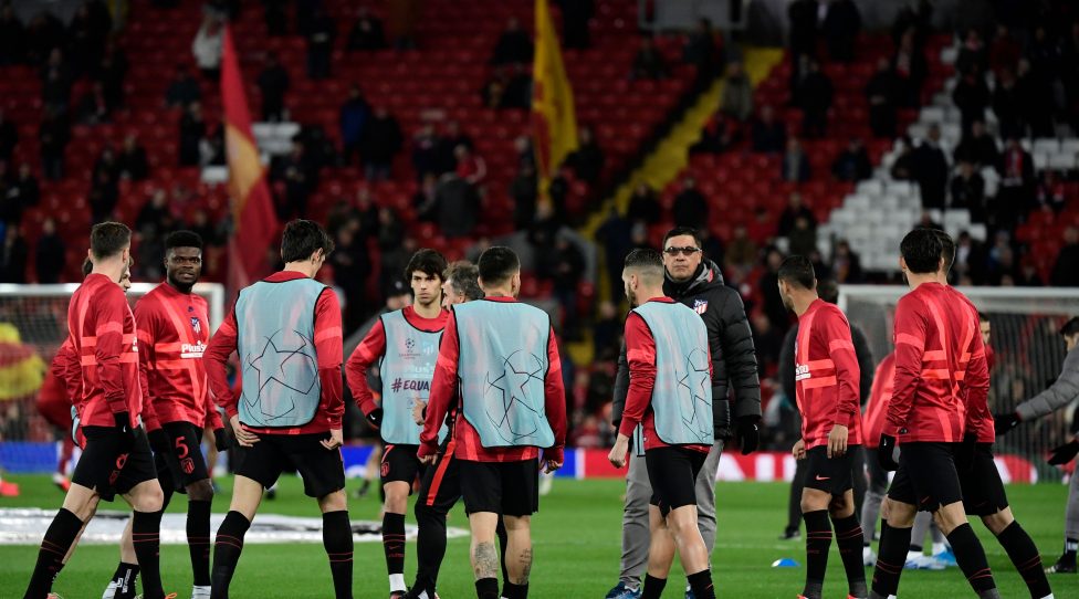 Atletico Madrid'splayers warm up before the UEFA Champions league Round of 16 second leg football match between Liverpool and Atletico Madrid at Anfield in Liverpool, north west England on March 11, 2020. (Photo by JAVIER SORIANO / AFP) (Photo by JAVIER SORIANO/AFP via Getty Images)