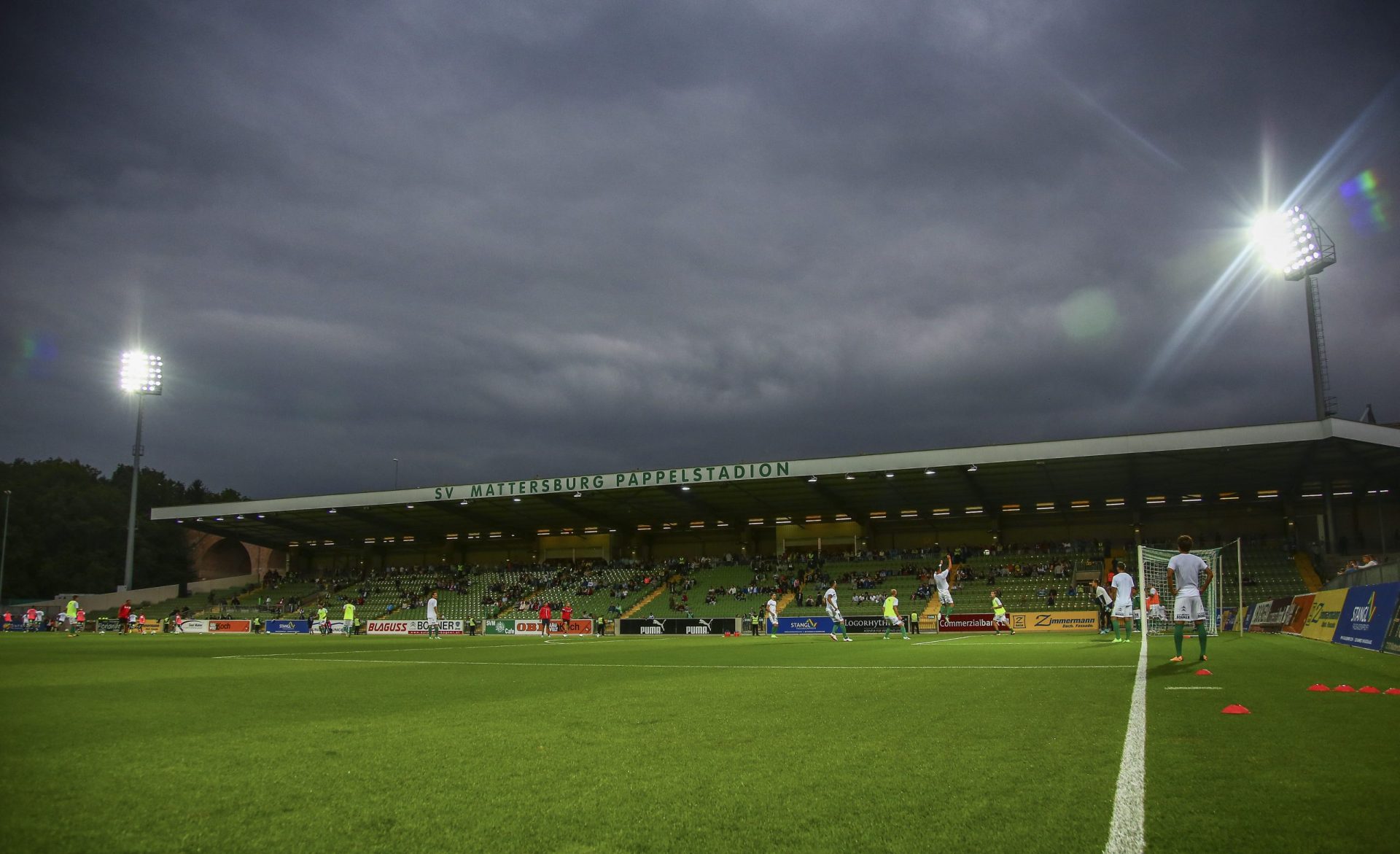 Viele freie Plätze im Pappelstadion. 2.423 Besucher kommen im Durchschnitt zu den Heimspielen des SVM.