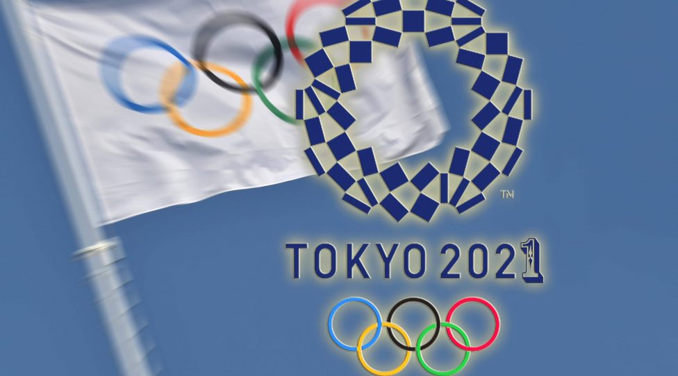 FOTOMONTAGE: Olympische Spiele sollen am 23.Juli 2021 eroeffnet werden. ArchivfotoOlympische Flagge,Olympiaringe,Fahne,Flagge, Olympische Sommerspiele.Olympiade. Tokyo 2020,Tokio 2021. *** PHOTO MONTAGE Olympic Games to be opened on July 23, 2021 Archive Photo Olympic Flag,Olympic rings,flag,flag,flag, Summer Olympic Games Tokyo 2020 Olympics,Tokyo 2021
