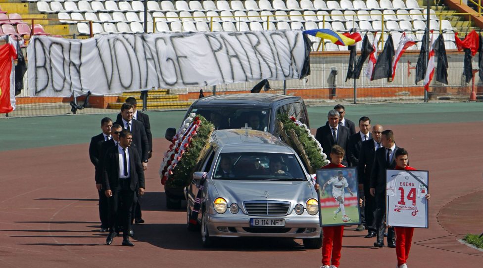 (160513) -- BUCHAREST, May 13, 2016 -- A car carrying the coffin of Dinamo s midfielder Patrick Claude Ekeng of Cameroon enters the Dinamo Stadium during a farewell ceremony in Bucharest, May 13, 2016. The 26-year-old midfielder collapsed on the pitch just seven minutes after coming on as a substitute without any contact with another player during the league game against Viitorul Constanta. ) (SP)ROMANIA-BUCHAREST-FAREWELL-EKENG CristianxCristel PUBLICATIONxNOTxINxCHN

160513 Bucharest May 13 2016 A Car Carrying The Coffin of Dinamo s Midfield Patrick Claude Ekeng of Cameroon Enters The Dinamo Stage during A Farewell Ceremony in Bucharest May 13 2016 The 26 Year Old Midfield collapsed ON The Pitch Just Seven Minutes After coming ON AS A Substitutes without any Contact with Another Player during The League Game Against Viitorul Constanta SP Romania Bucharest Farewell Ekeng  PUBLICATIONxNOTxINxCHN