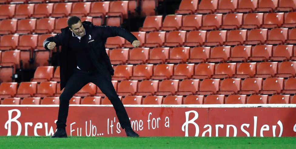BARNSLEY, ENGLAND - DECEMBER 15: Valerien Ismael, head coach of Barnsley celebrates after their sides second goal scored by Victor Adeboyejo (Not pictured) of Barnsley during the Sky Bet Championship match between Barnsley and Preston North End at Oakwell Stadium on December 15, 2020 in Barnsley, England. (Photo by George Wood/Getty Images)
