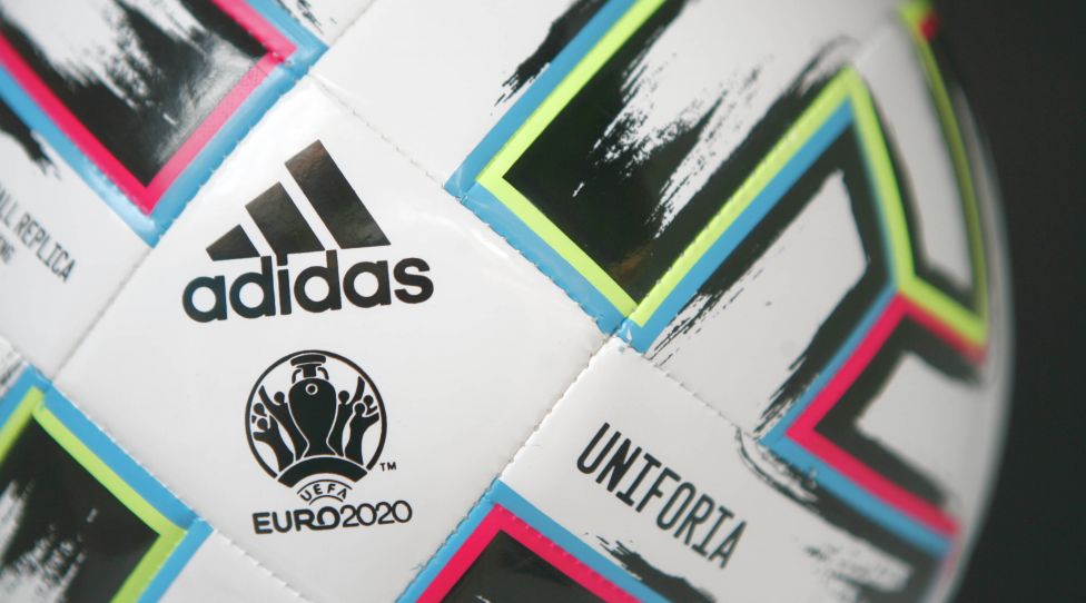 Der Adidas Spielball der Euro 2020 Uniforia 02.04.2020 *** The Adidas match ball of Euro 2020 Uniforia 02 04 2020