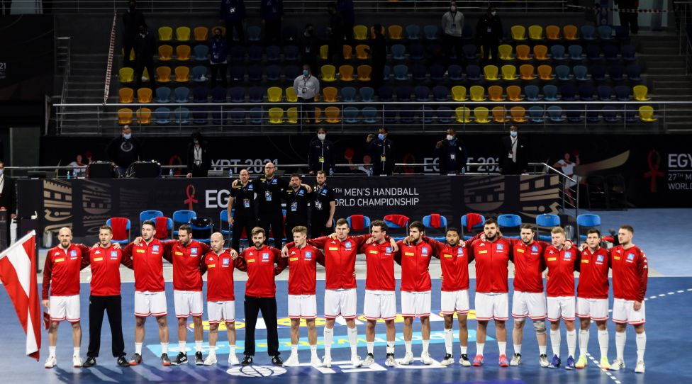 210117 -- CAIRO, Jan. 17, 2021 -- Players of Austria line up during the national anthem ceremony prior to the 27th Men s Handball World Championship, WM, Weltmeisterschaft 2021 Group E match between Austria and France in Cairo, Egypt, on Jan. 16, 2021. Photo by /Xinhua SPEGYPT-CAIRO-HANDBALL-MEN S WORLD CHAMPIONSHIP-AUSTRIA VS FRANCE HazemxIsmail PUBLICATIONxNOTxINxCHN