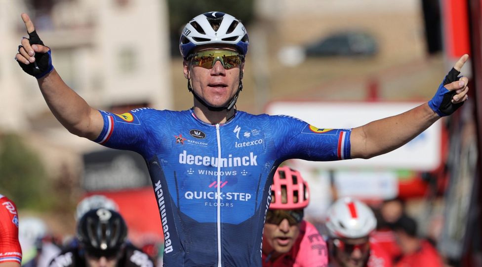 Dutch Fabio Jakobsen Deceuninck celebrates as he arrives first to the finish line of the 4th stage of the Spanish Cycling Vuelta in Molina de Aragon, Guadalajara, Spain, 17 August 2021. The 4th stage is a 163.9 km-long cycling race from Burgo de Osma to Molina de Aragon. 4th stage of the Spanish Cycling Vuelta ACHTUNG: NUR REDAKTIONELLE NUTZUNG PUBLICATIONxINxGERxSUIxAUTxONLY Copyright: xManuelxBruquex GRAF4303 20210817-0fbe4323016bfe3dcbdadd62a25540dc6caa3533
