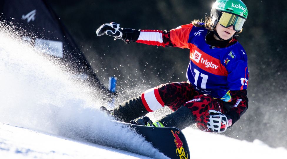ROGLA,SLOVENIA,02.MAR.21 - SNOWBOARDING - FIS Snowboard World Championships, parallel slalom, ladies, men. Image shows Daniela Ulbing (AUT). Photo: GEPA pictures/ Matic Klansek