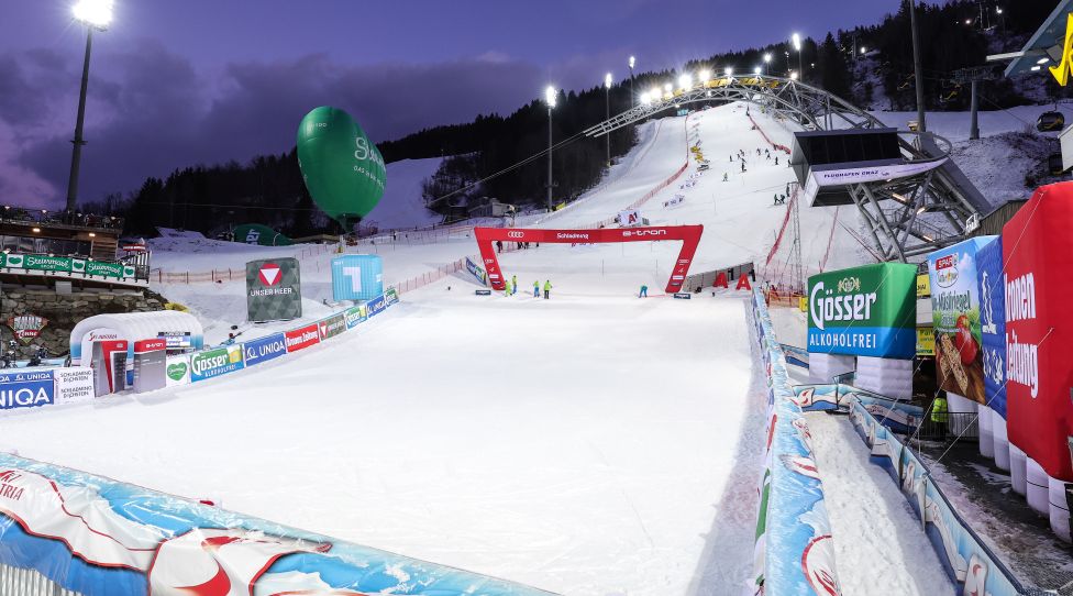 SCHLADMING,AUSTRIA,11.JAN.22 - ALPINE SKIING - FIS World Cup, slalom, ladies. Image shows insideview of the Planai Stadium. Photo: GEPA pictures/ David Geieregger