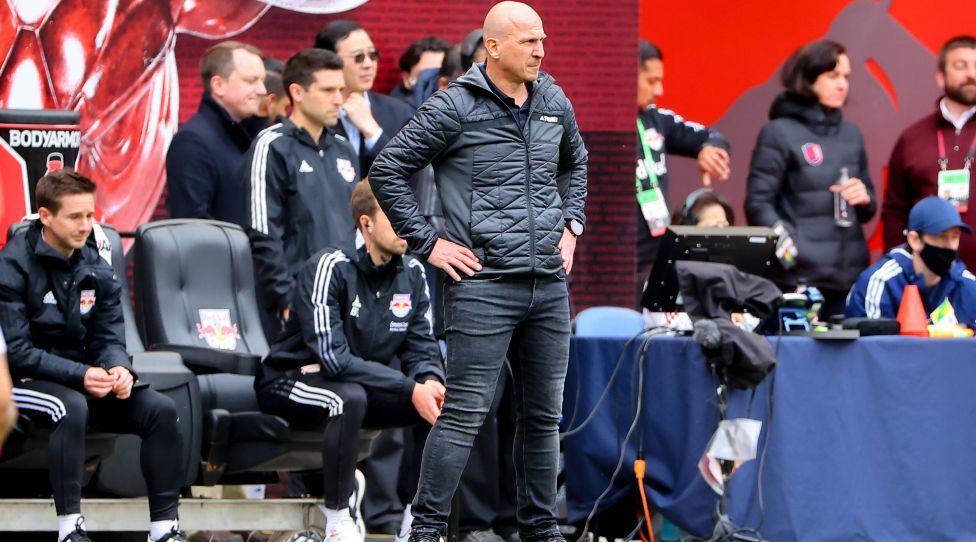 HARRISON, NJ - MARCH 20: New York Red Bulls head coach Gerhard Struber during the first half of the Major League Soccer game between the New York Red Bulls and the Columbus Crew on March 20, 2023 at Red Bull Arena in Harrison, NJ. Photo by Rich Graessle/Icon Sportswire SOCCER: MAR 20 MLS, Fussball Herren, USA - Columbus Crew at New York Red Bulls Icon22031201311