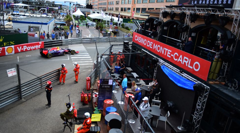 Monaco Grand Prix Practice Action at La Rascasse at Formula One World Championship, WM, Weltmeisterschaft Rd6, Monaco Grand Prix Practice, Monte-Carlo, Monaco, Thursday 21 May 2015. PUBLICATIONxINxGERxSUIxAUTxHUNxONLY dcd1521my230