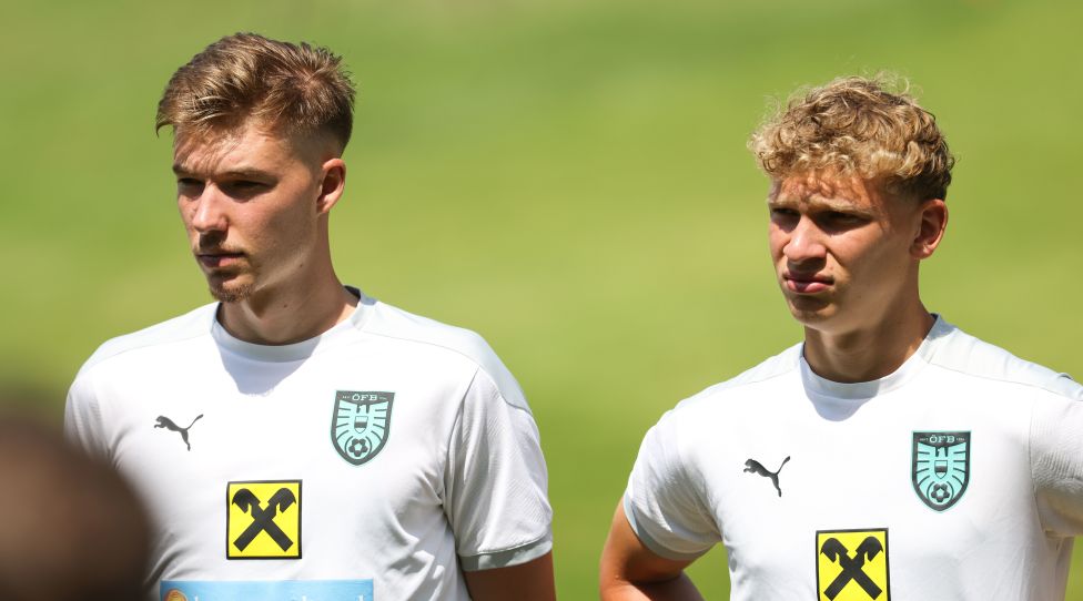 VOESENDORF,AUSTRIA,17.JUN.22 - SOCCER -  UEFA Under-19 European Championship, OEFB international match, group stage, England vs Austria, preview, training. Image shows Benjamin Kanuric and Leopold Querfeld (AUT). Photo: GEPA pictures/ Armin Rauthner