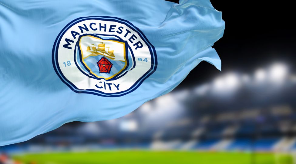 Manchester City Football Club flag waving in the stadium at night, Manchester, UK, Nov 2022: Manchester City Football Club flag waving in the club stadium blurred in the background at night. Realistic 3d illustration. Illustrative editorial, Manchester, UK, Nov 2022: Manchester City Football Club flag waving in the club stadium blurred in the background at night. Realistic 3d illustration. Illustrative editorial, 13.12.2022, Copyright: xrarrarorrox Panthermedia33250294.jpg