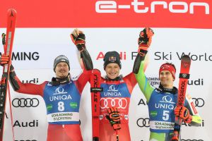Odermatt gewinnt den Nacht-RTL in Schladming vor Manuel Feller