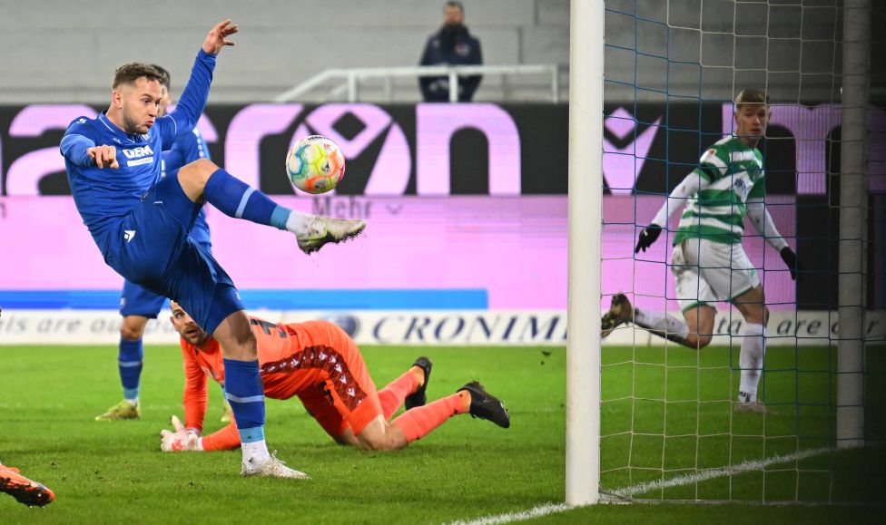 Christoph kobald gelang sein erstes Saisontor für Karlsruhe.