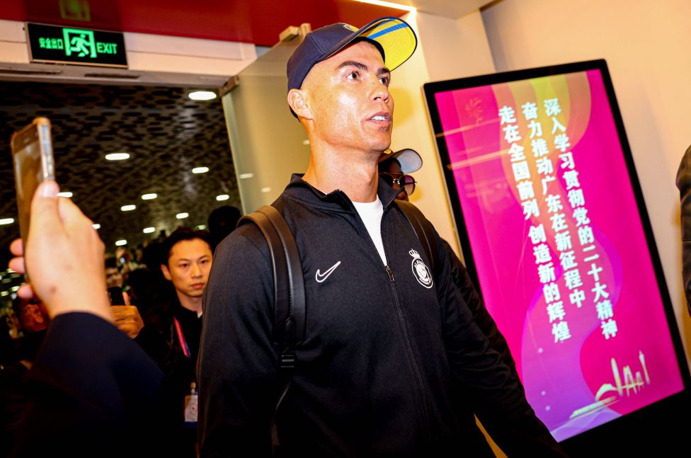 Nach Messi-Rufen: Ronaldo sorgt mit obszöner Geste für Aufregung