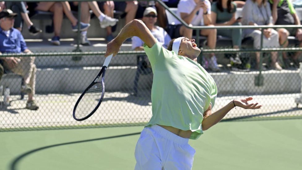 Tennis-Olympiasieger Alexander Zverev hat souverän die dritte Runde des hochklassigen ATP-Masters in Indian Wells erreic