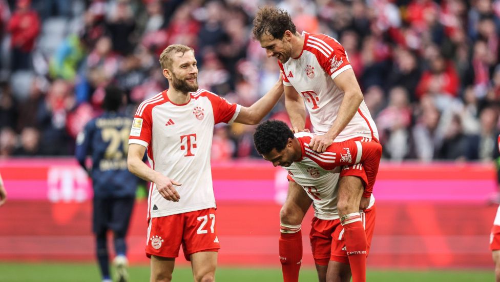 Der FC Bayern München hat Mainz 05 in der deutschen Fußball-Bundesliga mit 8:1 (3:1) abgefertigt und den Rückstand auf d