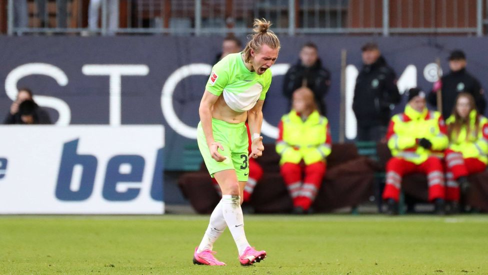 Bei der 1:3-(1:1)-Heimniederlage Wolfsburgs in der deutschen Fußball-Bundesliga gegen Augsburg stand ÖFB-Legionär Patric