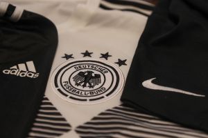 Streit um DFB-Ausrüsterwechsel geht in die nächste Runde