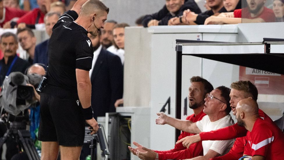 UEFA fordert von EM-Trainern vorbildliches Verhalten