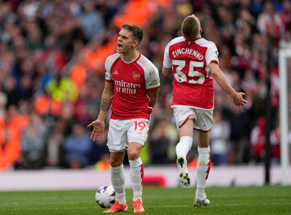 Heimpleite gegen Aston Villa: Auch Arsenal patzt im Titelrennen