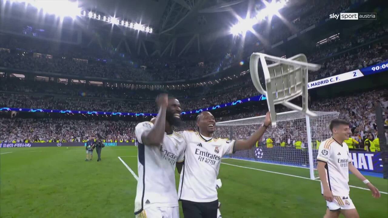 Der Klappstuhl ist zurück: Alaba bejubelt CL-Finaleinzug - Sky Sport ...