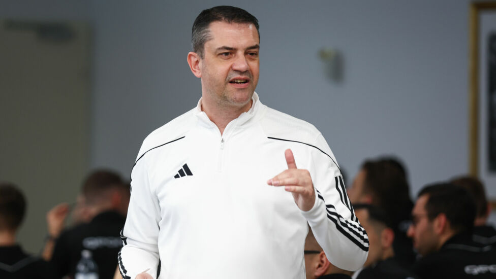 Österreichs Schiedsrichter sind bei der Fußball-EM nur Zuschauer - Viktor Kassai will daran schrauben, 2028 soll sich da