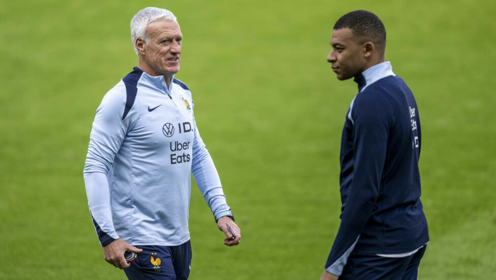 Sorge um Kylian Mbappe? Fällt der Superstar womöglich aus? Mitspieler Olivier Giroud wiegelt ab