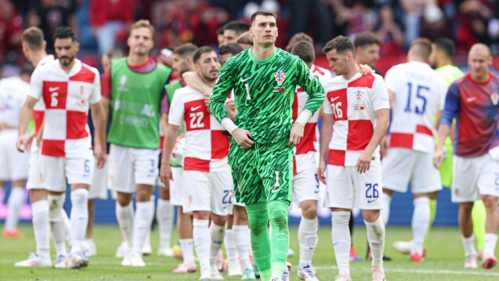 Bei der WM 2022 in Katar noch im Halbfinale, bei der EM 2024 in Deutschland nach zwei Gruppenspielen vor dem Aus: Das Fu