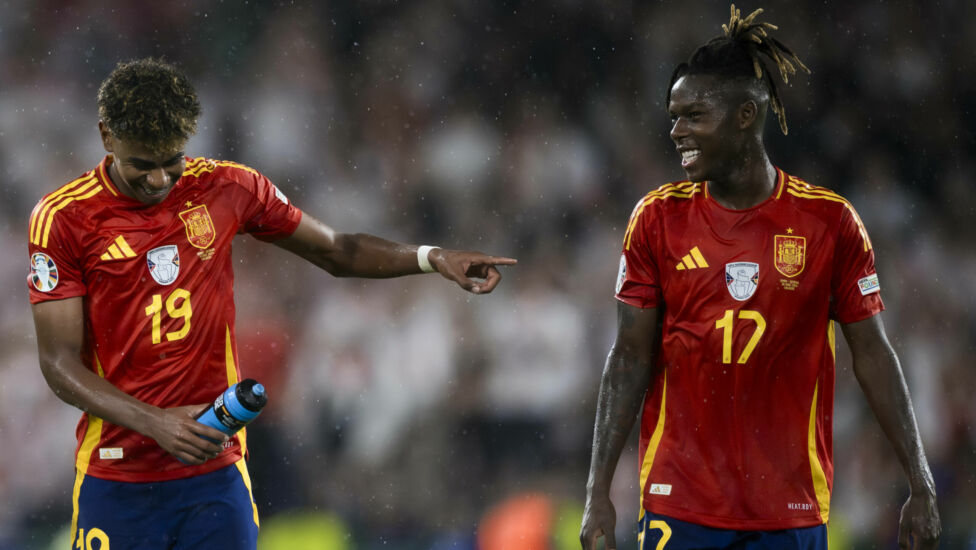 Der FC Barcelona verstärkt nach Medienberichten seine Bemühungen um eine Verpflichtung von Spaniens Jungstar Nico Willia