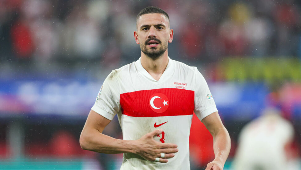 Die Disziplinarkammer der UEFA hat den türkischen Spieler Merih Demiral für zwei Spiele gesperrt
