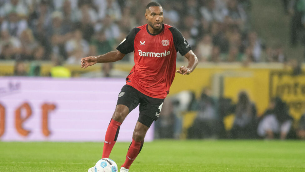 Der FC Barcelona mischt nach Sky-Informationen konkret im Rennen um Jonathan Tah mit