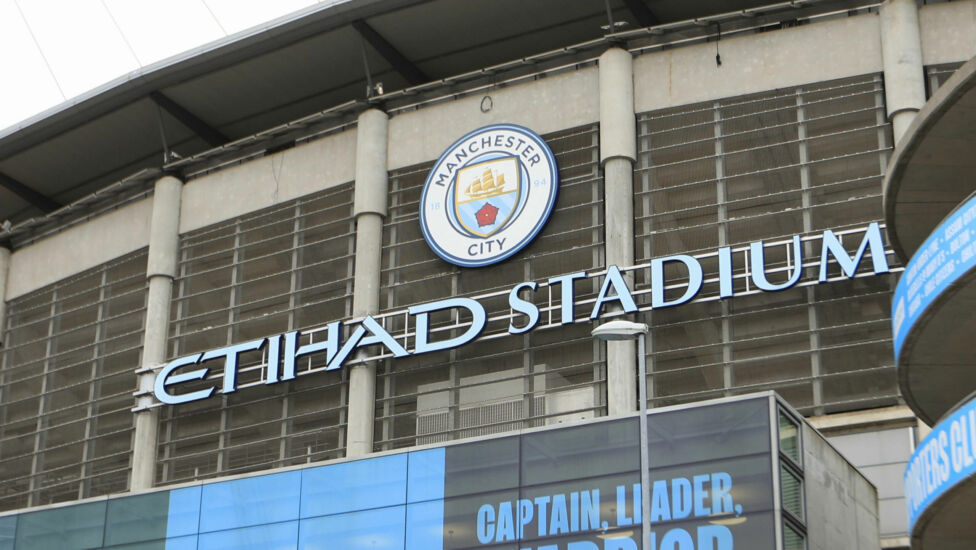 Die Anhörung der englischen Premier League zu den Vorwürfen gegen Fußball-Meister Manchester City soll am kommenden Mont