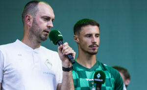 Werder-Coach Werner hat kein Verständnis für Friedl-Kritik