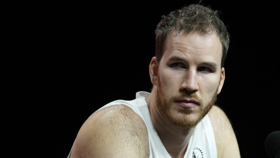 Jakob Pöltl und die Toronto Raptors haben auch im sechsten Anlauf den ersten Auswärtssieg in der laufenden Saison der Na