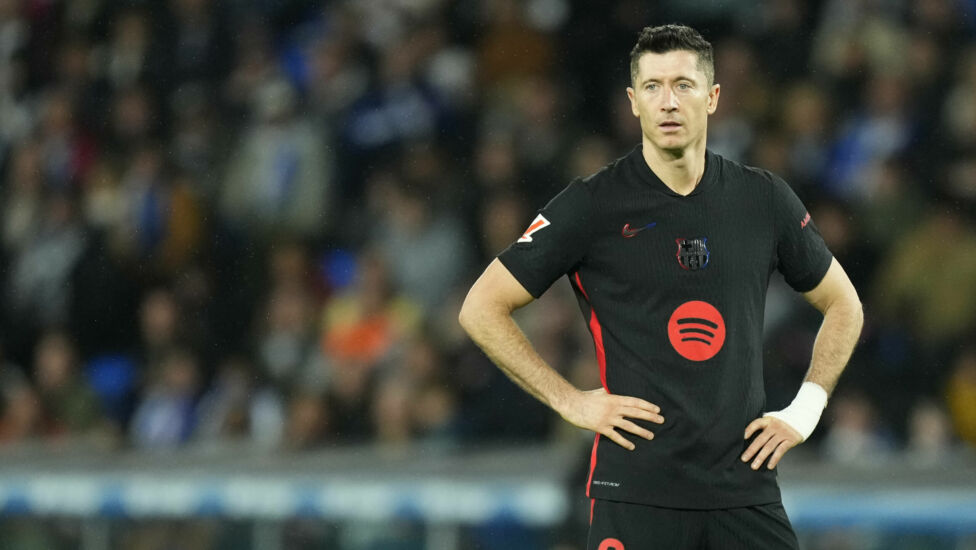 In der aufgeregten Debatte um Robert Lewandowskis hauchdünn aberkanntes Tor für den FC Barcelona hatte Hansi Flick eine 