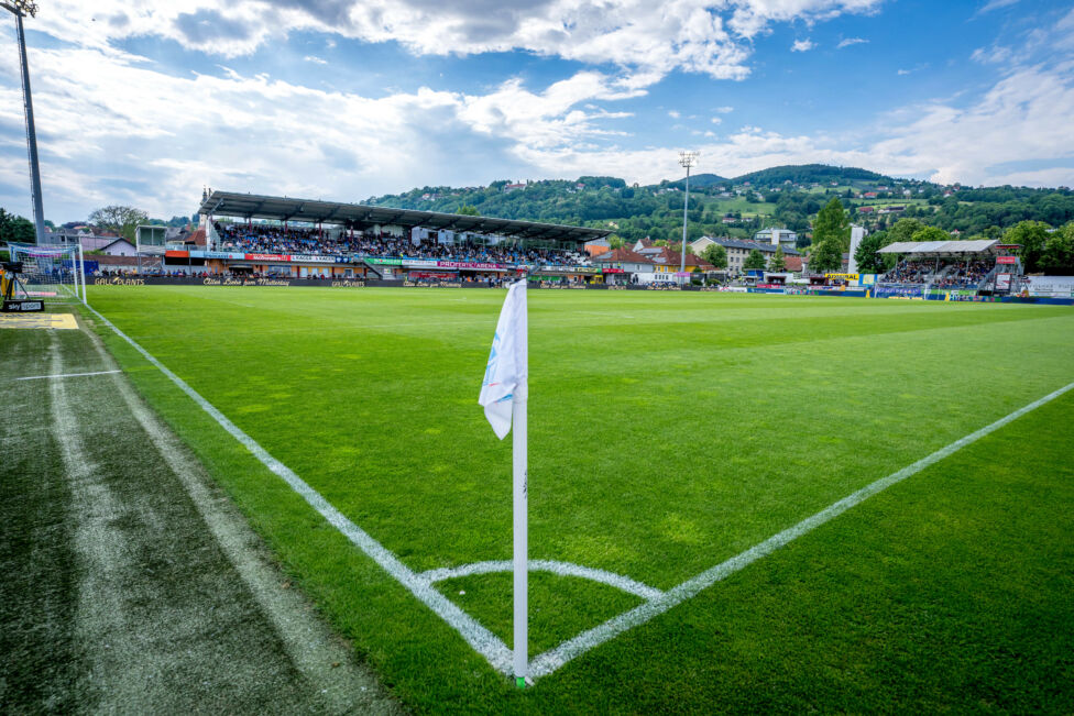 TSV Hartberg: Profertil-Arena (1946) - 5.024 Plätze
