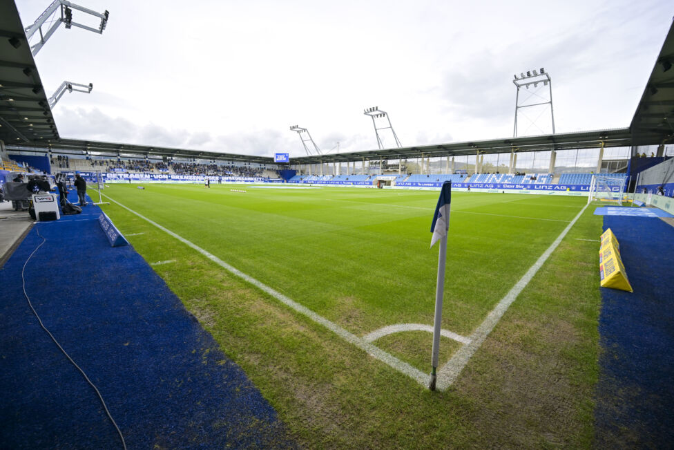 Blau-Weiß Linz: Hofmann Personal Stadion (2023) - 5.595 Plätze