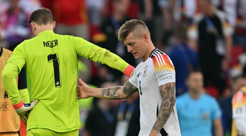 Kroos Neuer Rot