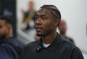 Österreichs Fußball-Star David Alaba könnte in rund vier Wochen sein Comeback geben