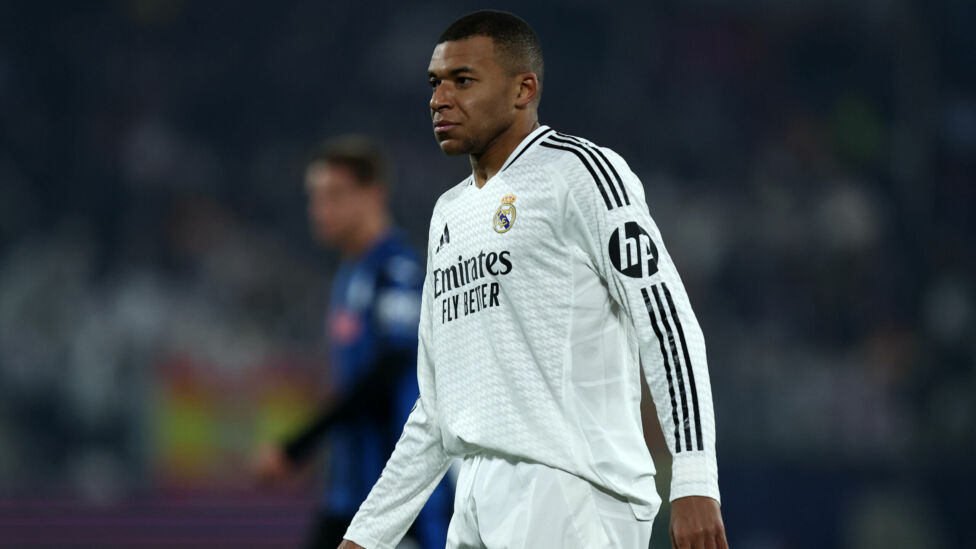 Gegen den französischen Fußball-Superstar Kylian Mbappe wird wegen des Verdachts einer mutmaßlichen Vergewaltigung nicht