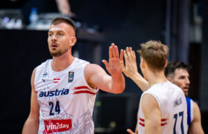 Der österreichische Basketballprofi Rasid Mahalbasic setzt seine internationale Karriere im Kosovo fort