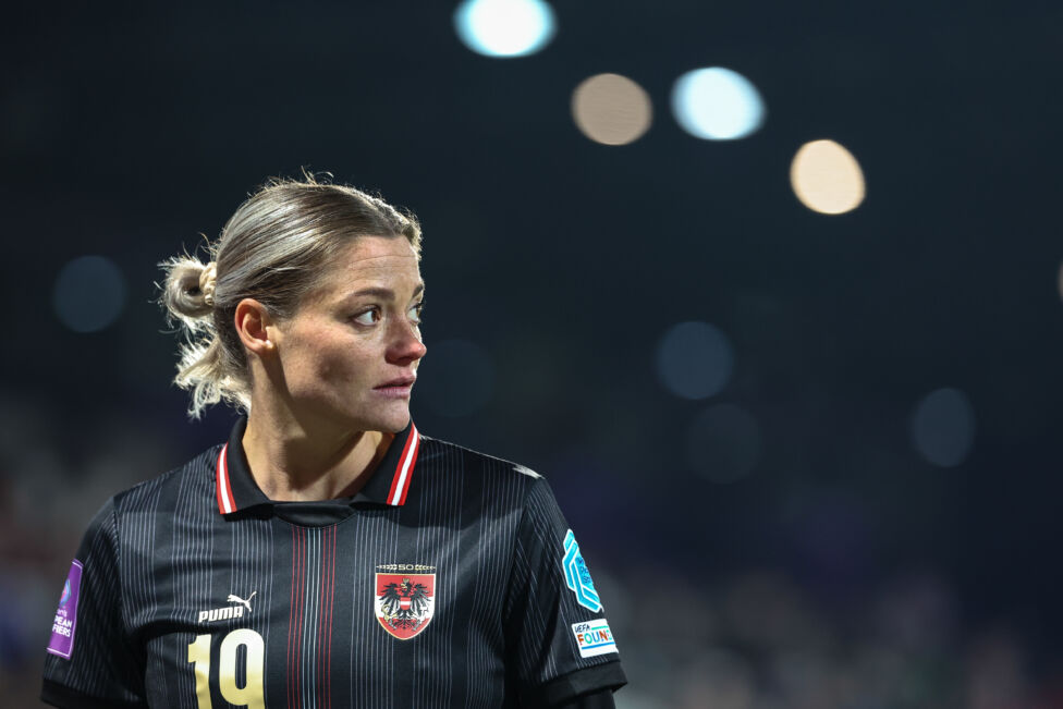 Für Fußball-Teamspielerin Verena Hanshaw ist das Debüt in der englischen Women's Super League absolut nach Wunsch verlau