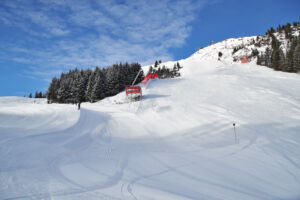 Auf der Schneekristall- und Ulli Maier-Rennstrecke rittern die alpinen Ski-Asse bei der WM in Saalbach-Hinterglemm in 11
