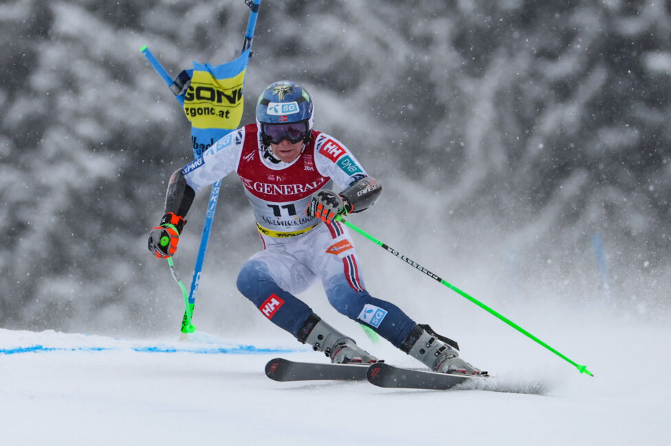 Der Norweger Timon Haugan liegt im WM-Riesentorlauf von Saalbach-Hinterglemm in Führung