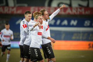 Die Admira bleibt in der ADMIRAL 2. Liga weiter auf Aufstiegskurs. Die Elf von Trainer Thomas Silberberger besiegte in d