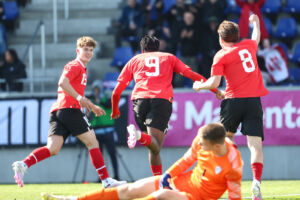 Das ÖFB-U19-Team hat zum Auftakt der EM-Qualifikation einen 3:1-Sieg in Ungarn gefeiert.