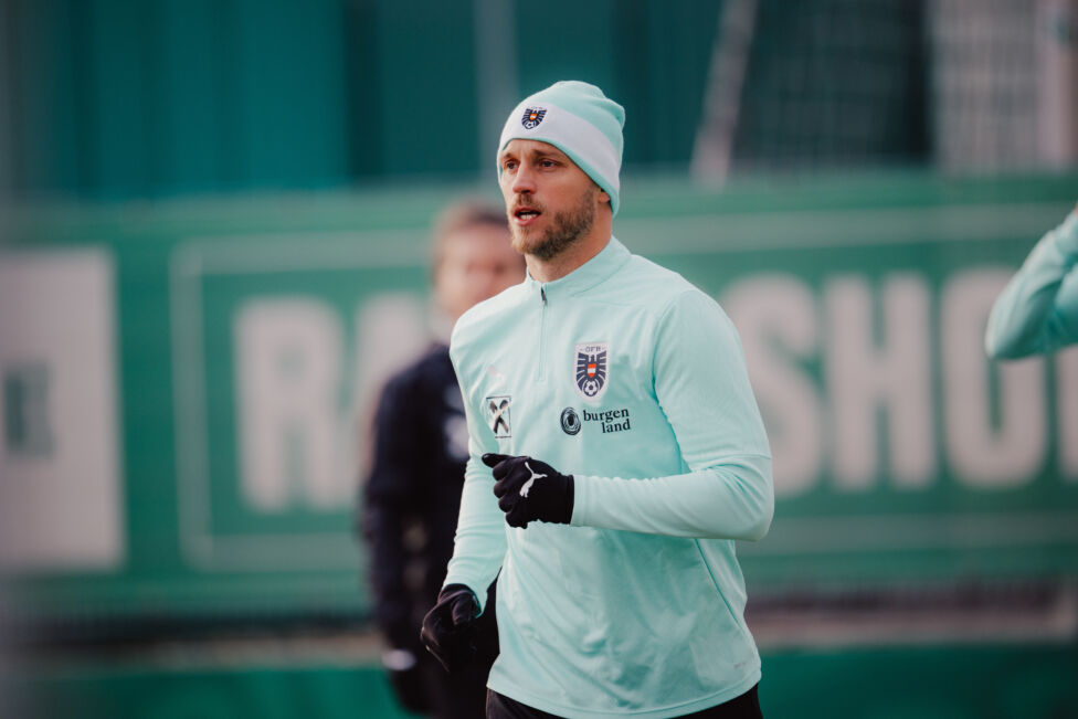 Das erste Training des österreichischen Nationalteams vor den Nations-League-Playoff-Duellen mit Serbien hat mit elf Spi