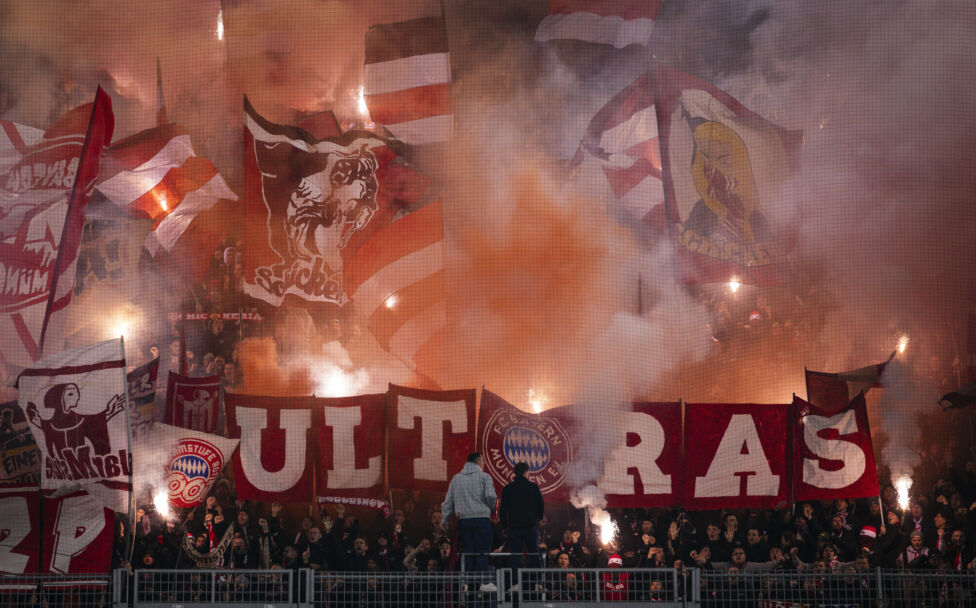 Dem deutschen Rekordmeister Bayern München kommt das Fehlverhalten seiner Fans teuer zu stehen